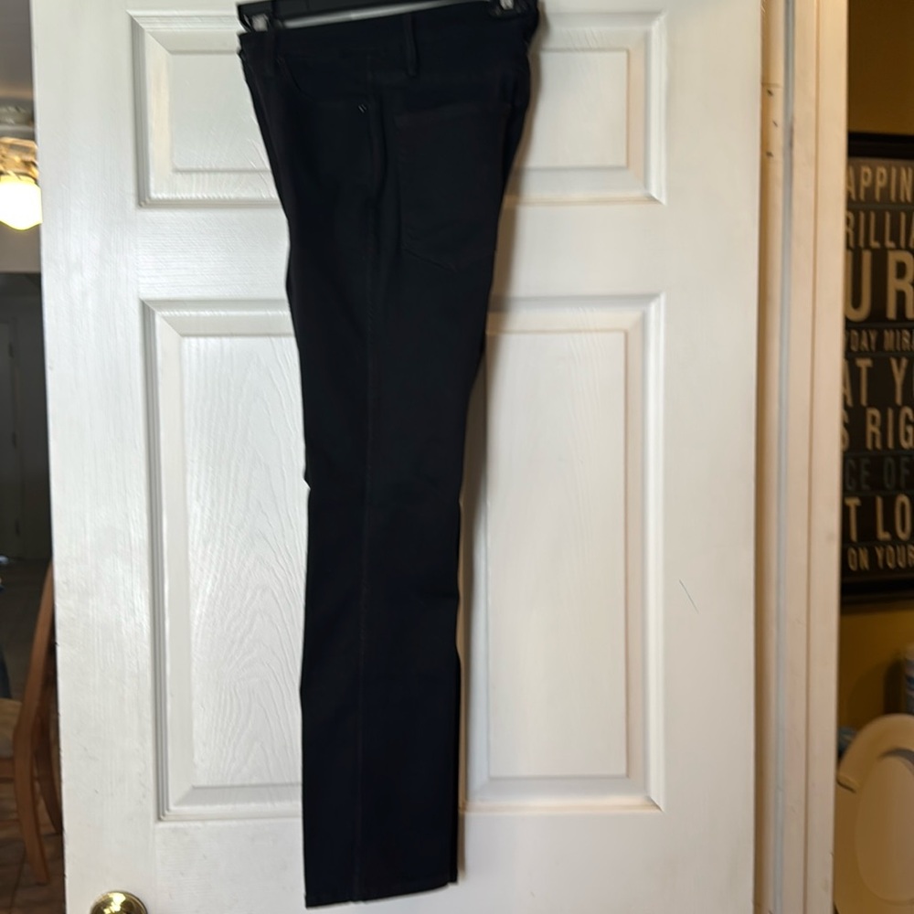 “Good American” Dark Black Jean size 26/2 Beautiful Color